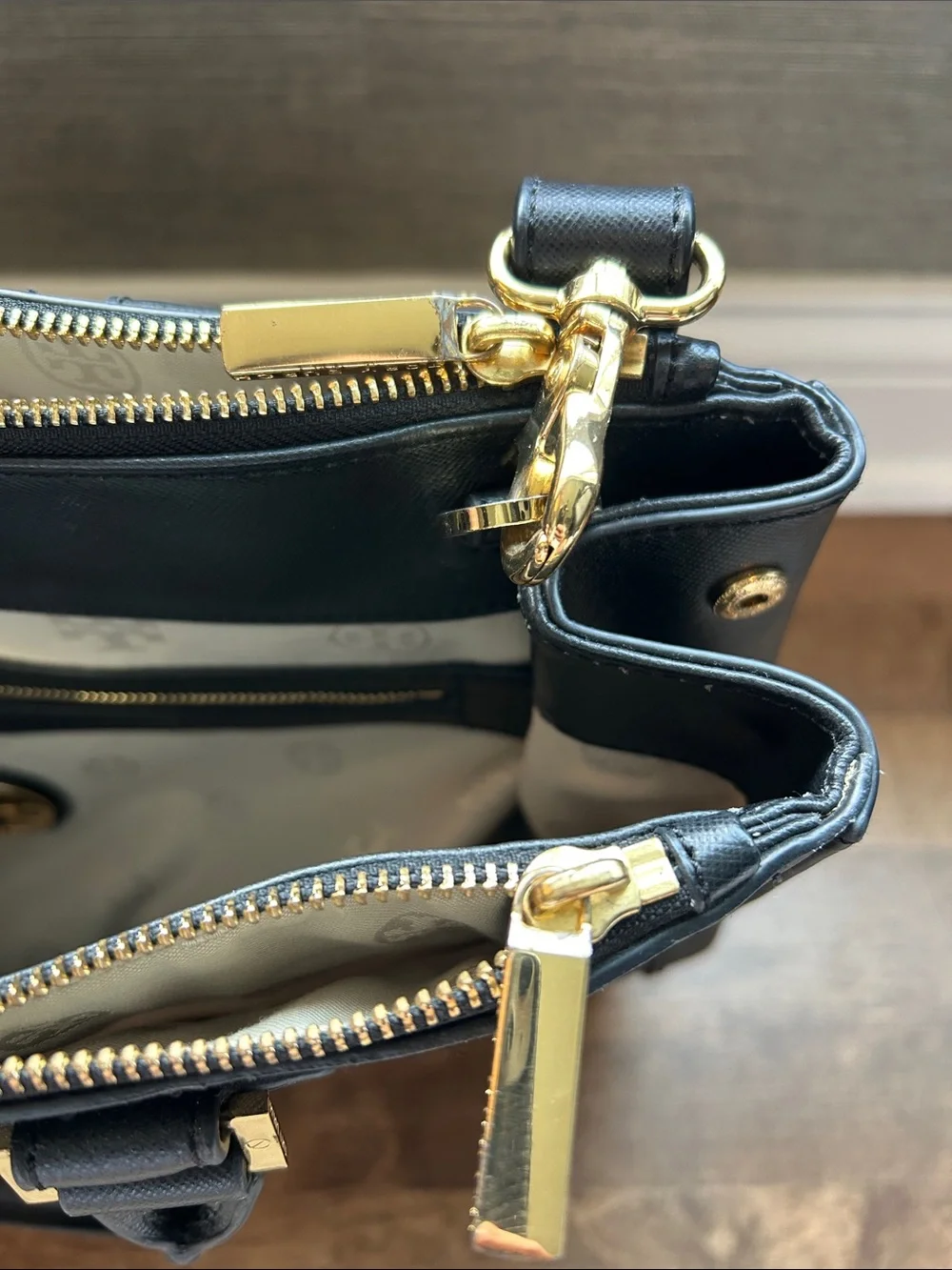 Tory Burch Robinson Tote Bag